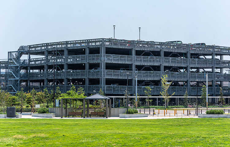 ⽴体駐⾞場/倉庫棟の外構及び施⼯事業